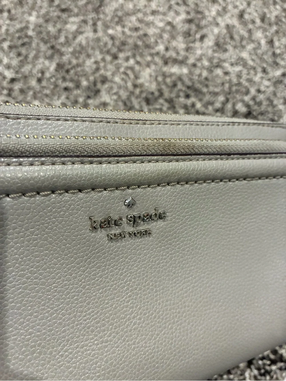 kate spade gray leather zip wristlet
